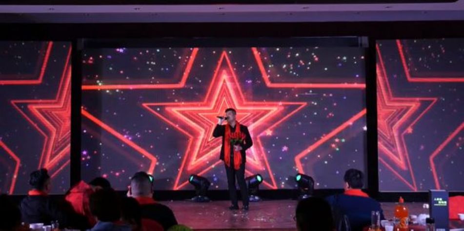 点击查看详细信息<br>标题：2019年年会 阅读次数：3912